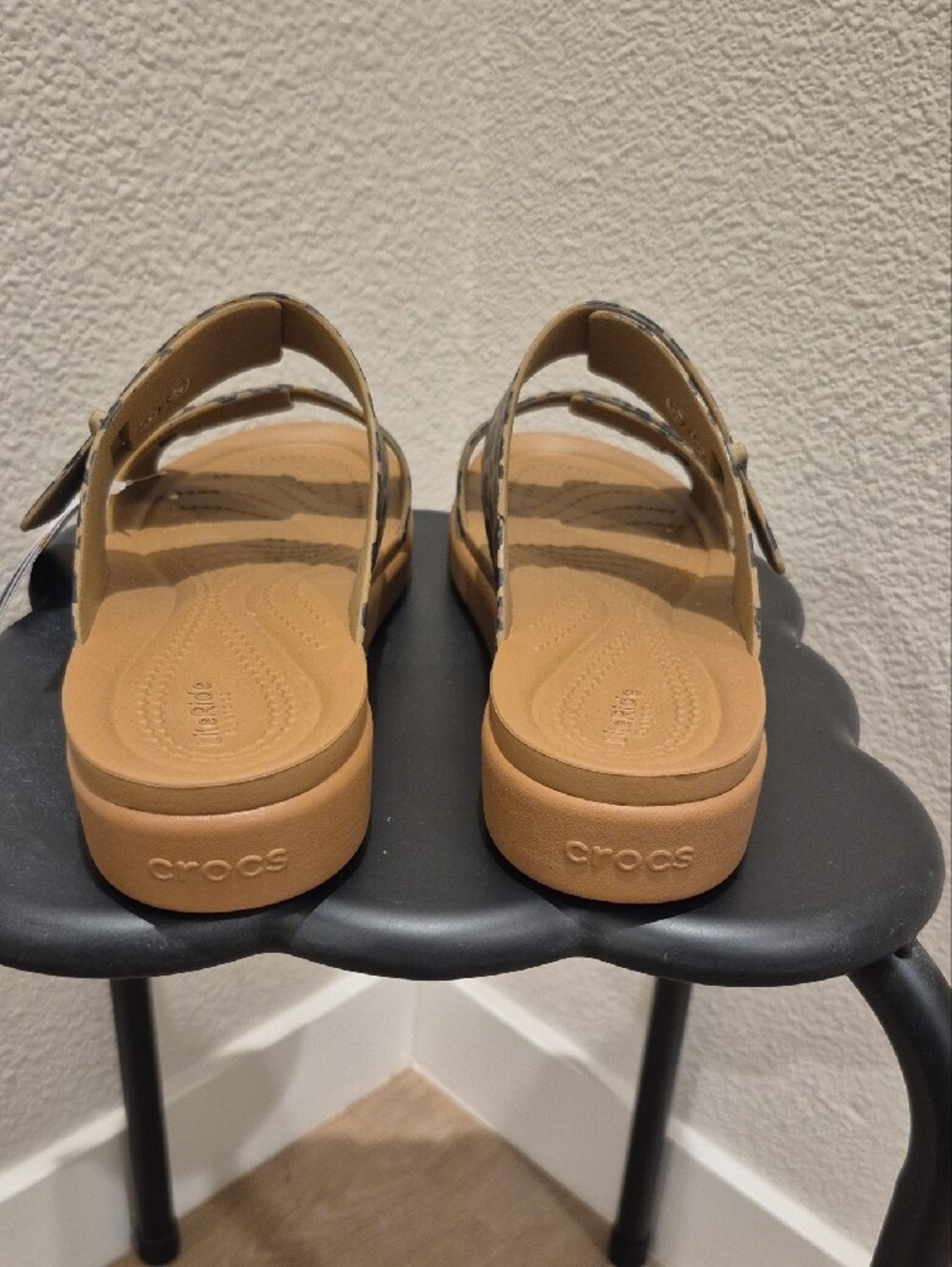 CROCS Leopard Print Dual-Strap Sandals in Tan and Black - Picture 7 of 8